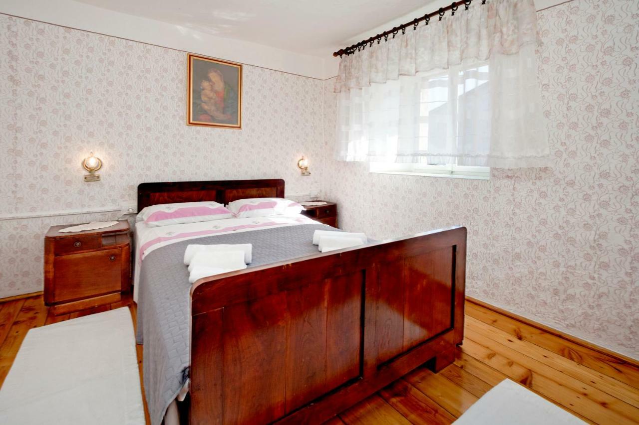 Rural Apartment Carolina Zrenj Extérieur photo