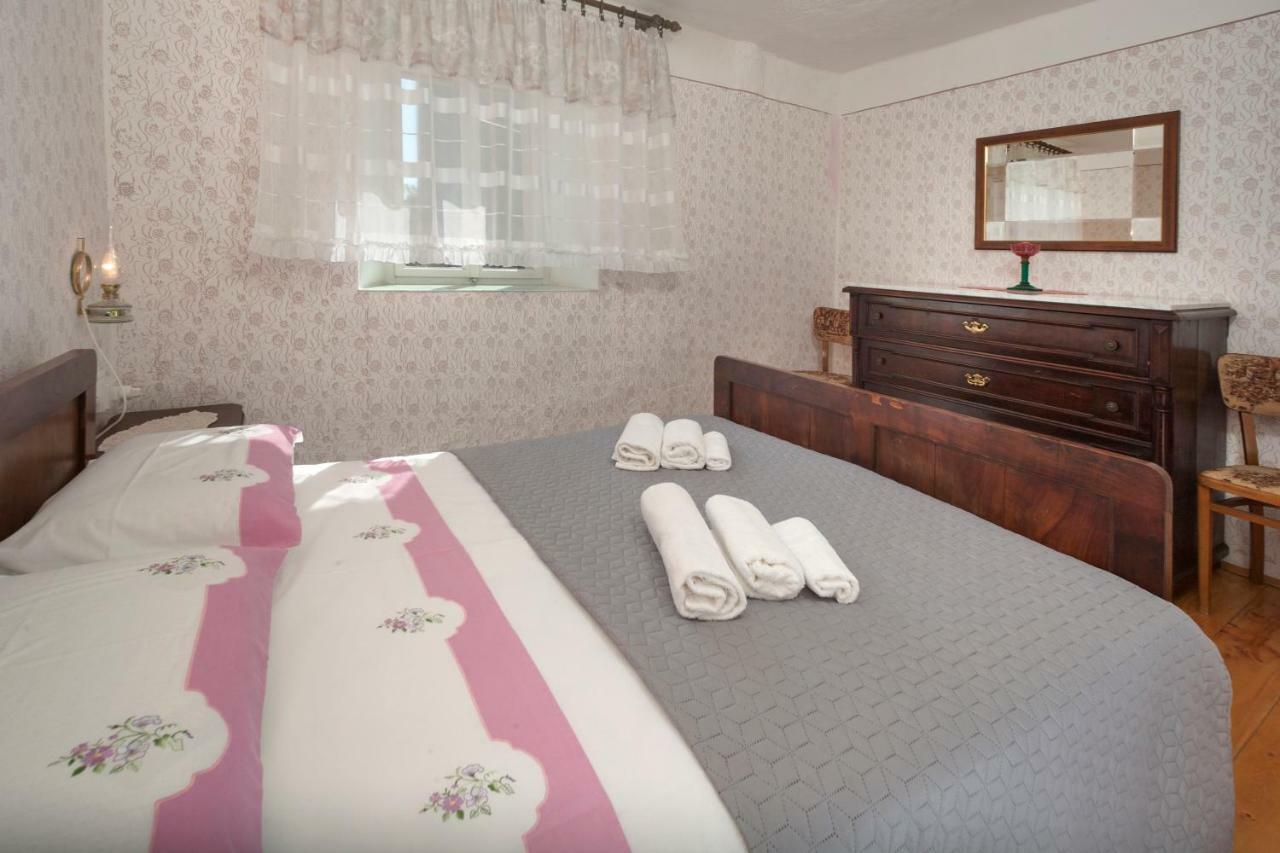 Rural Apartment Carolina Zrenj Extérieur photo